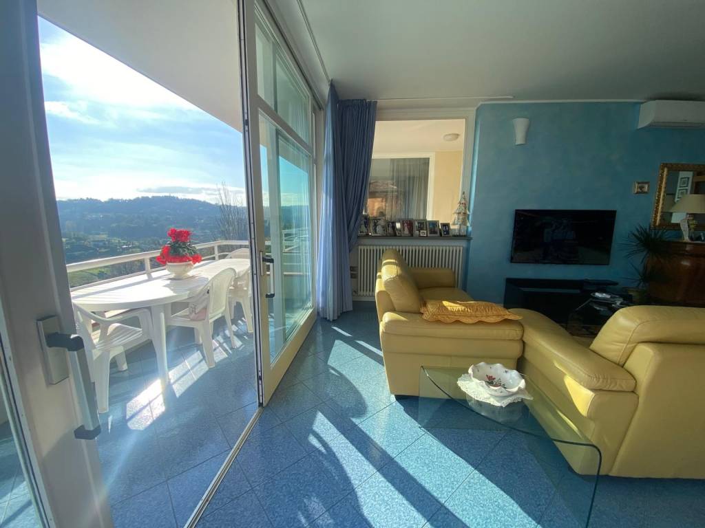 casa indipendente in vendita a Pesaro in zona Mare