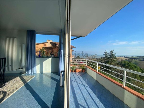 casa indipendente in vendita a Pesaro in zona Mare