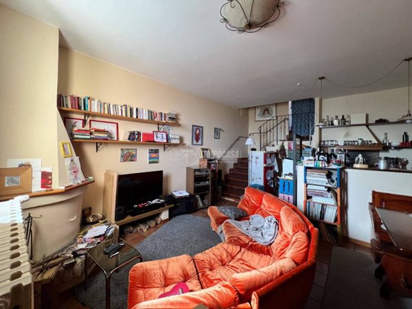 casa indipendente in vendita a Pesaro in zona Novilara