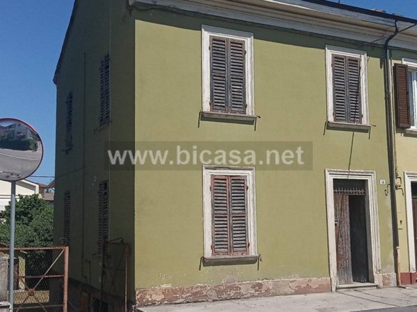 casa indipendente in vendita a Pesaro in zona Villa Fastiggi