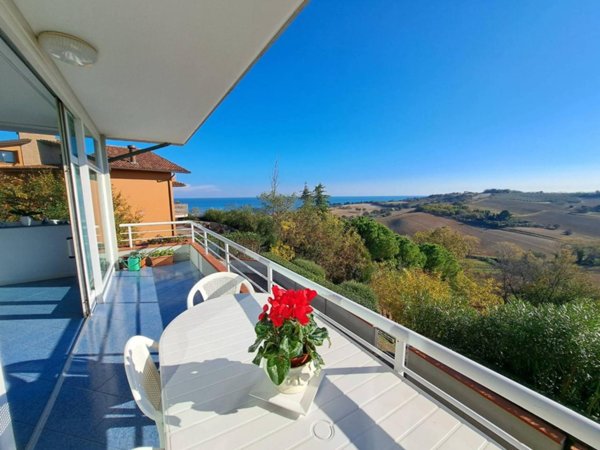 casa indipendente in vendita a Pesaro in zona Mare
