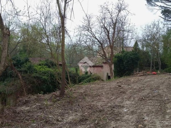 casa indipendente in vendita a Pesaro in zona Monteciccardo