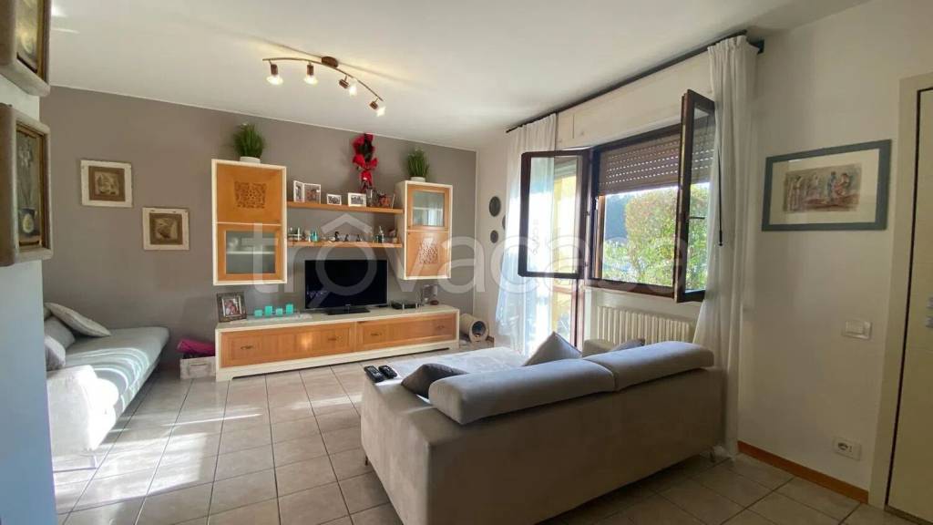 casa indipendente in vendita a Pesaro in zona Santa Veneranda