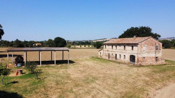 casa indipendente in vendita a Pesaro