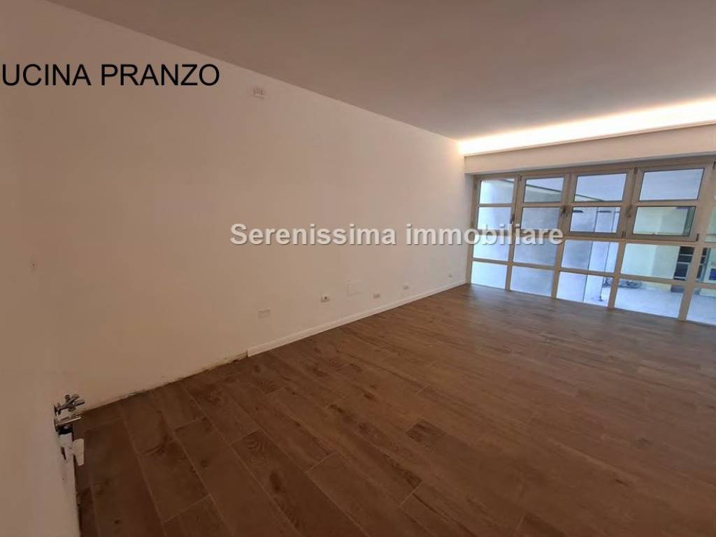 appartamento in vendita a Pesaro in zona Mare