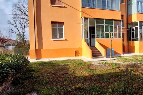appartamento in vendita a Pesaro in zona Centro Città