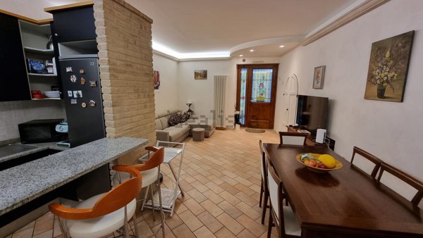 appartamento in vendita a Pesaro in zona Mare