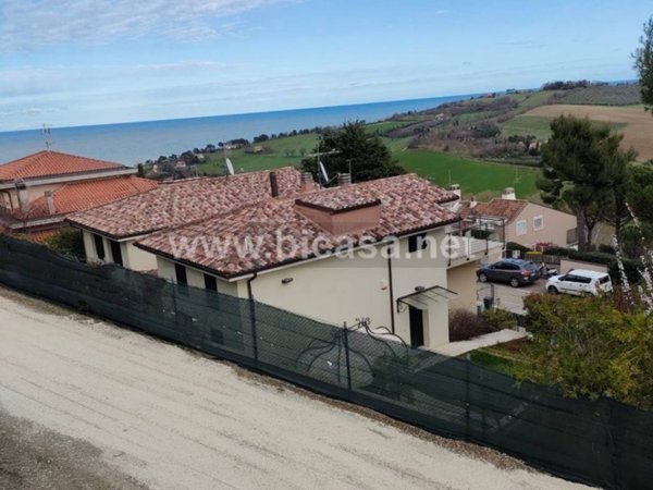 appartamento in vendita a Pesaro in zona Trebbiantico
