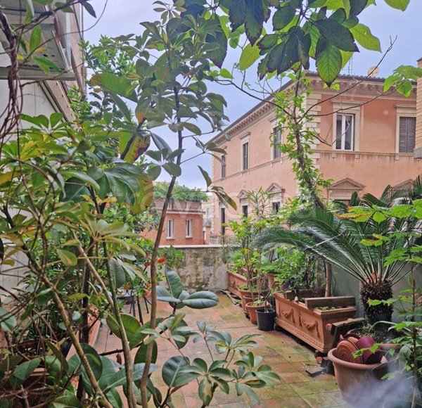 appartamento in vendita a Pesaro in zona Centro Città