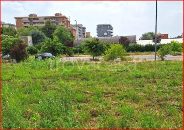 terreno edificabile in vendita a Pesaro in zona Vismara