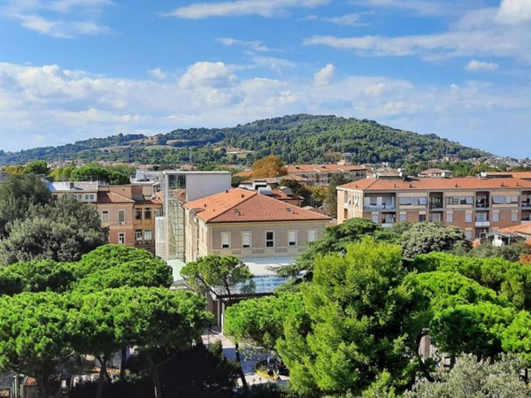 appartamento in vendita a Pesaro in zona Mare