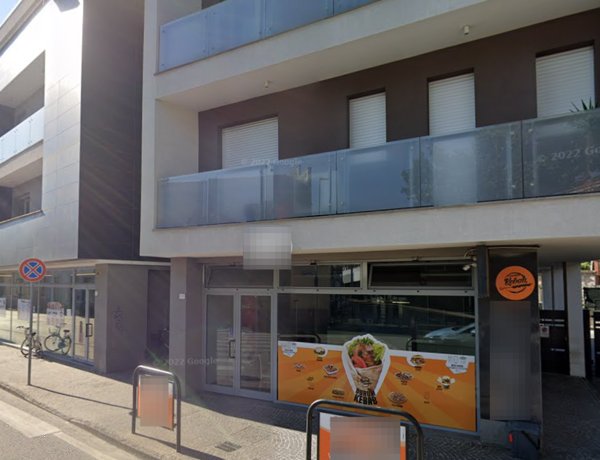 negozio in vendita a Pesaro