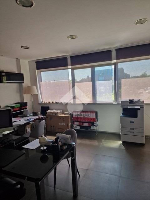 ufficio in vendita a Pesaro in zona San Bartolo