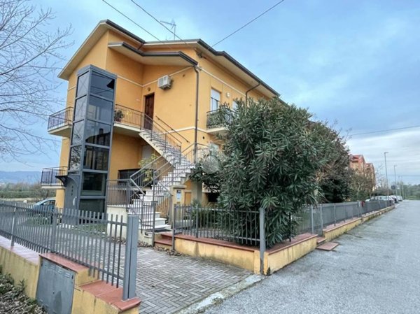 appartamento in vendita a Pesaro in zona Borgo Santa Maria
