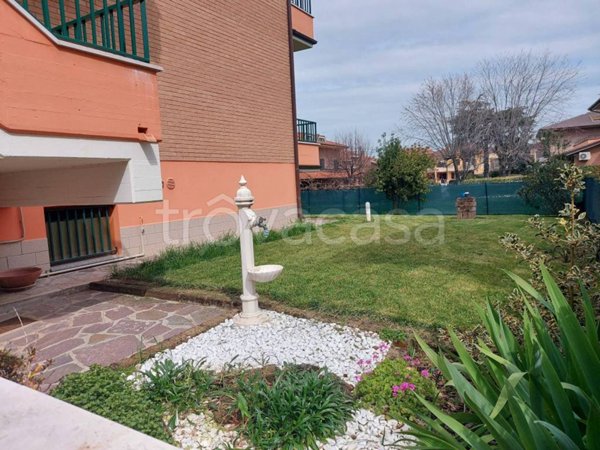 casa indipendente in vendita a Pesaro in zona Villa Ceccolini