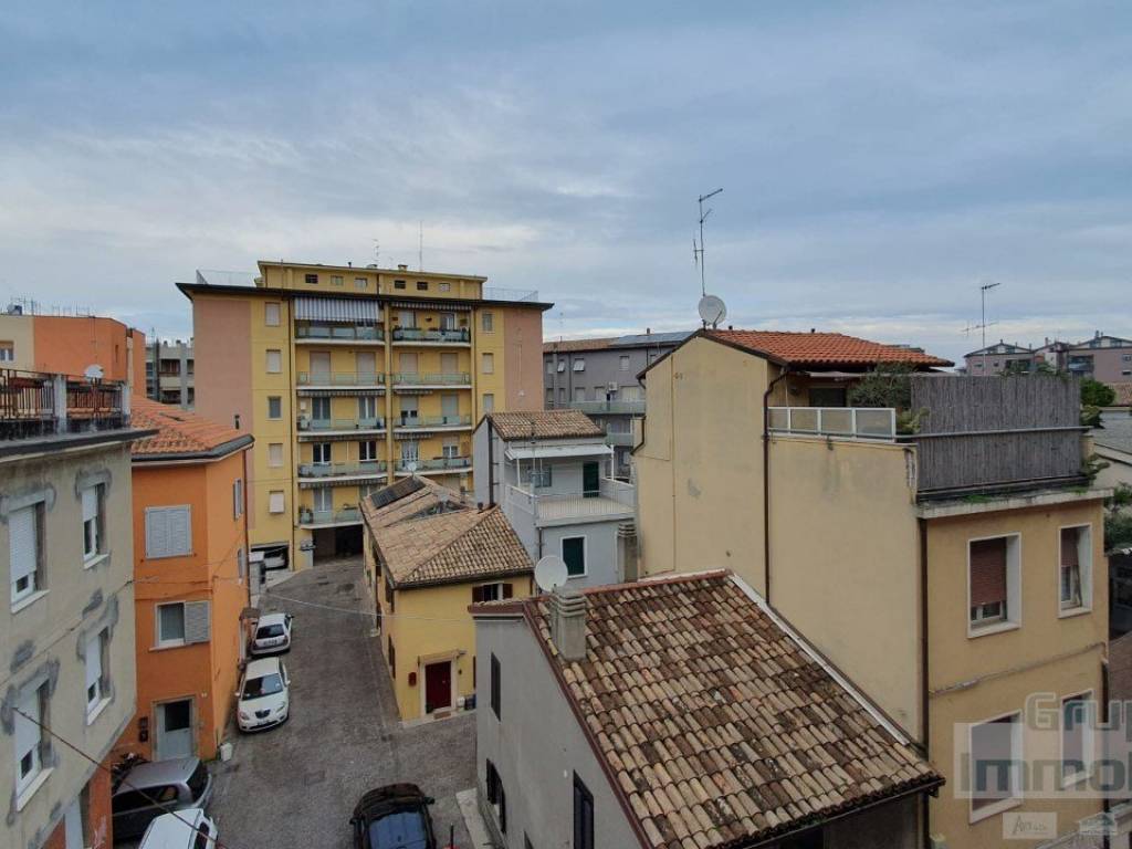 appartamento in vendita a Pesaro in zona Mare