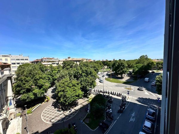 appartamento in vendita a Pesaro in zona Centro Città
