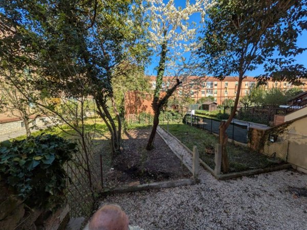 casa indipendente in vendita a Pesaro