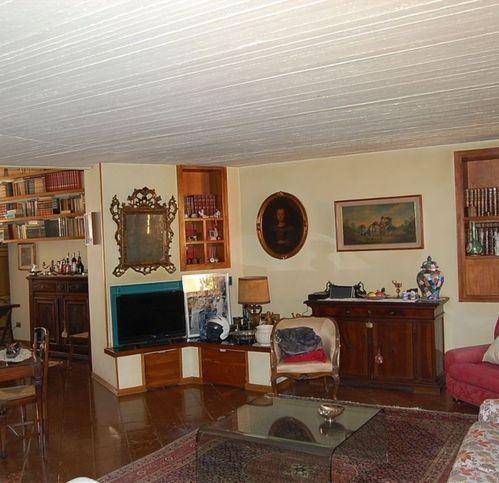 appartamento in vendita a Pesaro in zona Centro Città