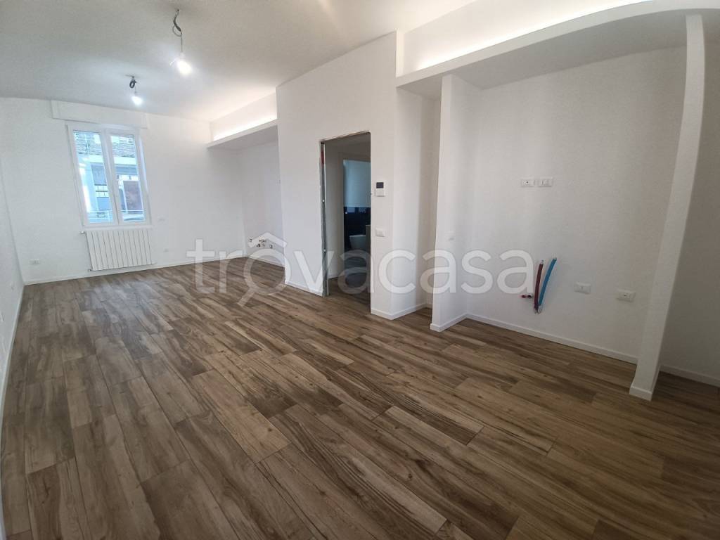 casa indipendente in vendita a Pesaro in zona Mare