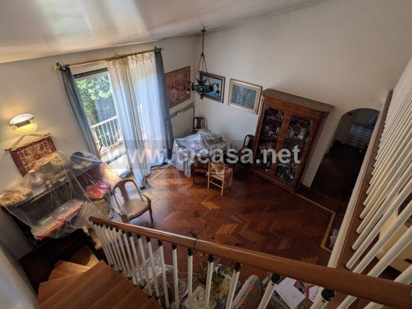 casa indipendente in vendita a Pesaro in zona Centro Città