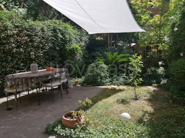 casa indipendente in vendita a Pesaro in zona Pantano