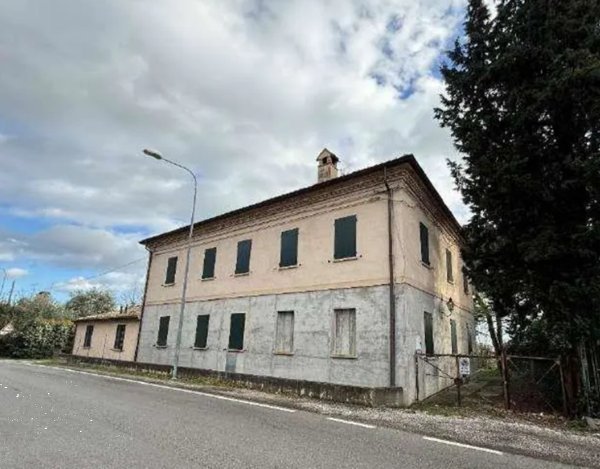 casa indipendente in vendita a Pesaro in zona Ginestreto