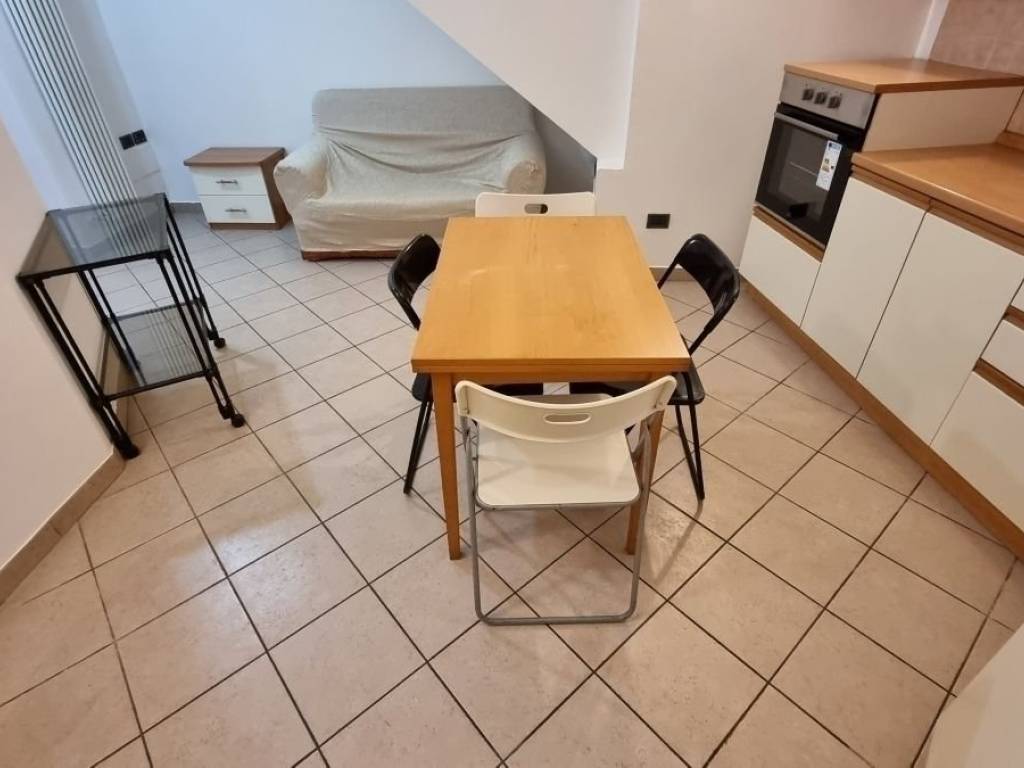 appartamento in vendita a Pesaro in zona Centro Città