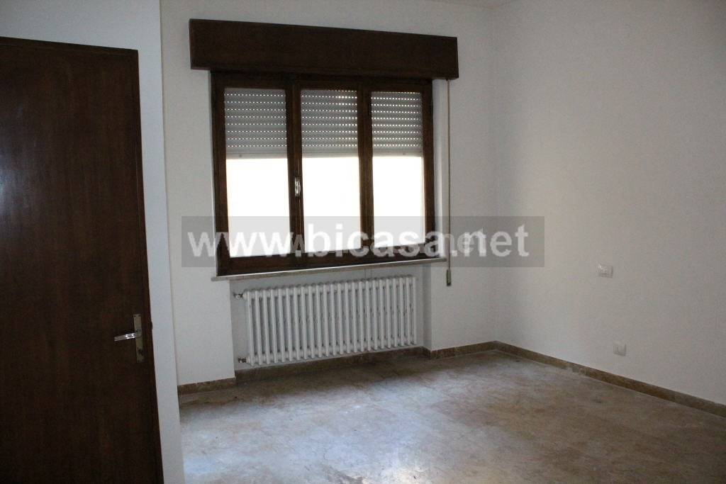 appartamento in vendita a Pesaro in zona Centro Città