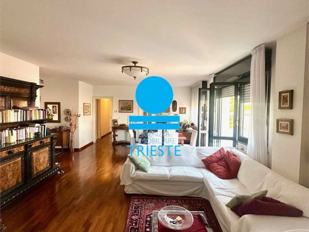 appartamento in vendita a Pesaro in zona Centro Città