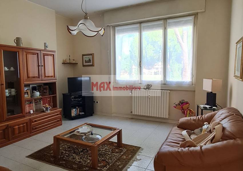 appartamento in vendita a Pesaro in zona Santa Veneranda