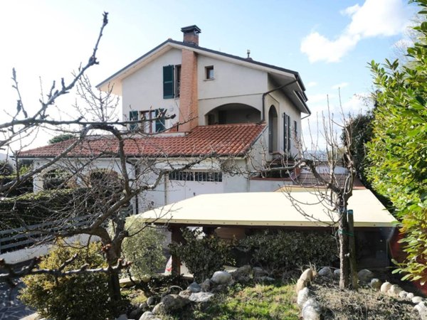 appartamento in vendita a Pesaro in zona Monteciccardo