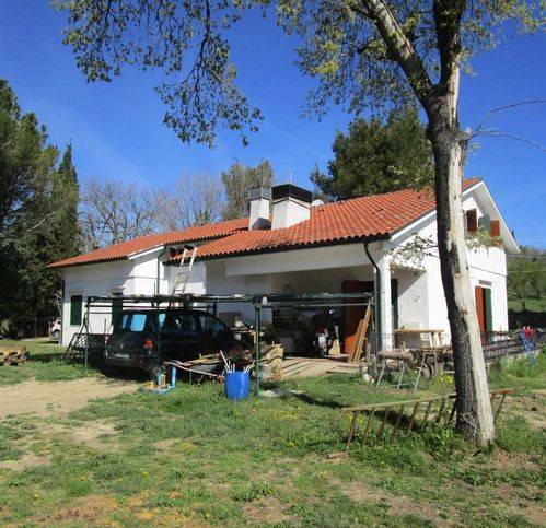 casa indipendente in vendita a Pesaro in zona San Bartolo