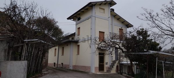 appartamento in vendita a Pesaro in zona Cattabrighe