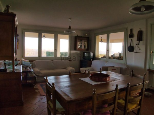 casa indipendente in vendita a Pesaro in zona Candelara