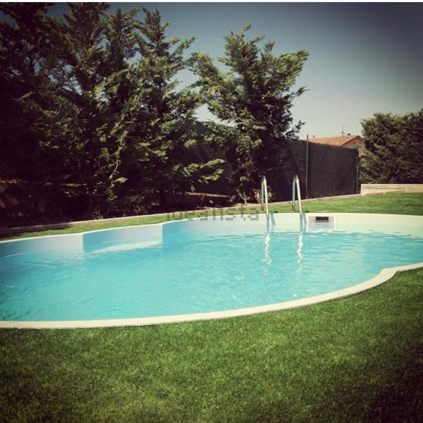 casa indipendente in vendita a Pesaro in zona Molino Bellucci
