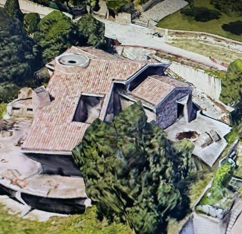 casa indipendente in vendita a Pesaro in zona Trebbiantico
