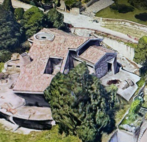 casa indipendente in vendita a Pesaro in zona Trebbiantico