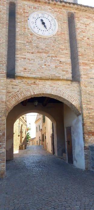 casa indipendente in vendita a Pesaro in zona Candelara