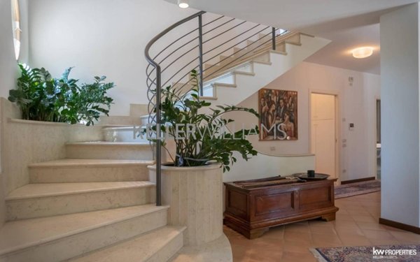 casa indipendente in vendita a Pesaro in zona Novilara