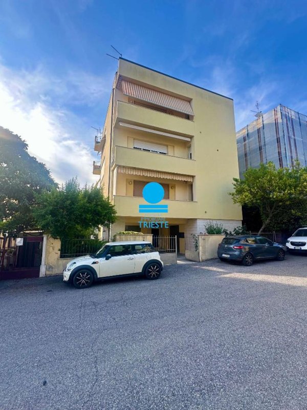 appartamento in vendita a Pesaro in zona Loreto