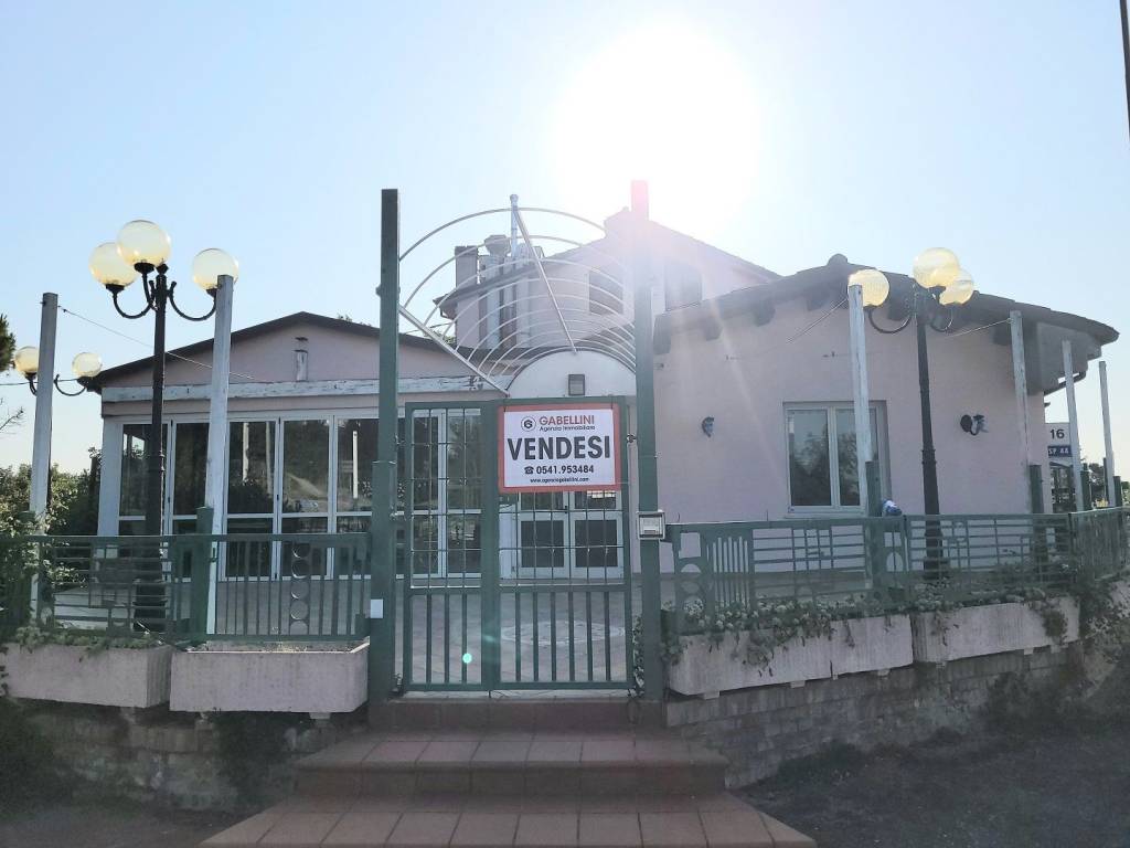 casa indipendente in vendita a Pesaro in zona San Bartolo