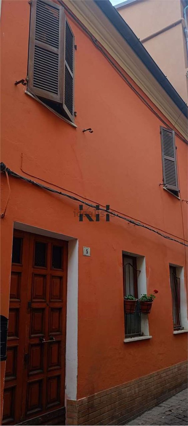 appartamento in vendita a Pesaro in zona Centro Città