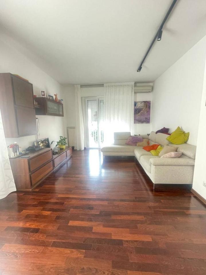 appartamento in vendita a Pesaro in zona Vismara