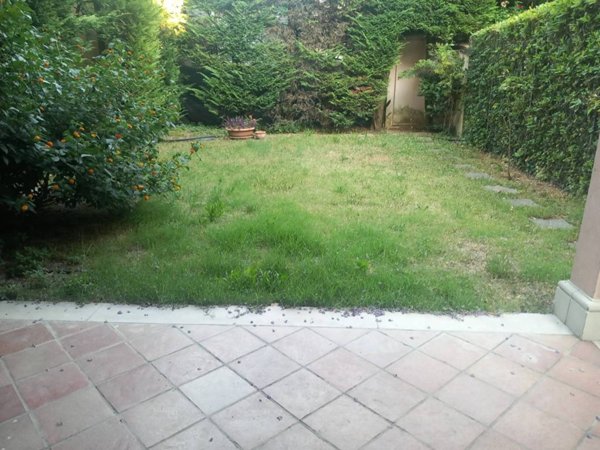 casa indipendente in vendita a Pesaro in zona Mare