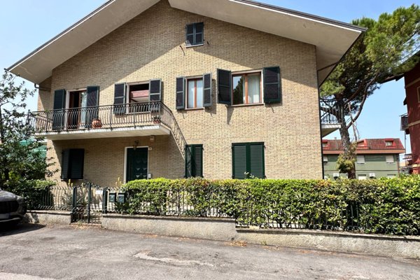 appartamento in vendita a Pesaro in zona Montegranaro