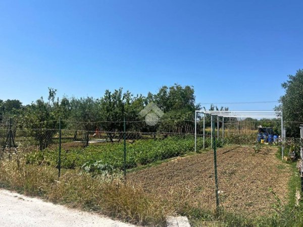 casa indipendente in vendita a Pesaro in zona Villa Fastiggi