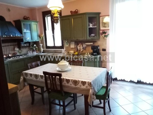 casa indipendente in vendita a Pesaro in zona Santa Maria dell'Arzilla