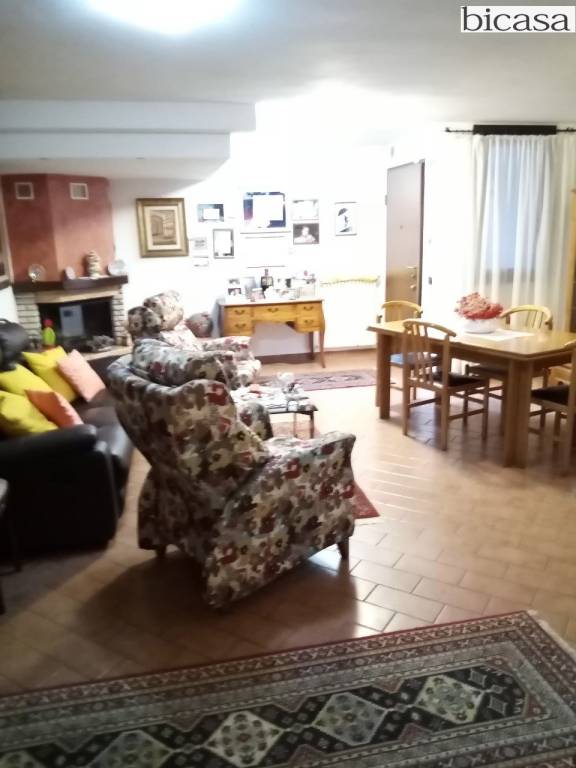 casa indipendente in vendita a Pesaro in zona Santa Maria dell'Arzilla