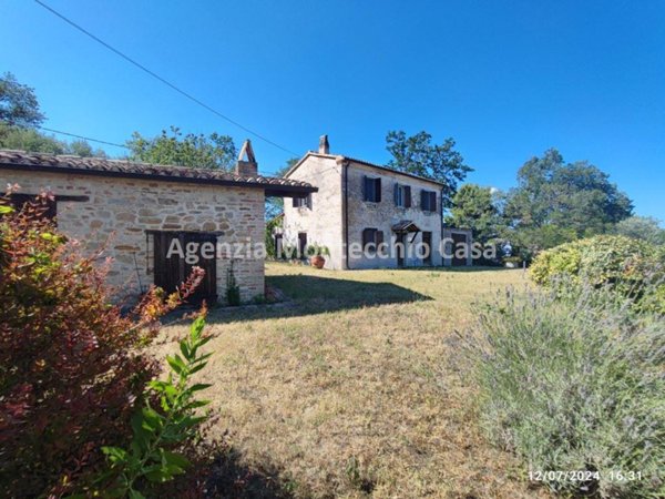 casale in vendita a Pesaro in zona Mare